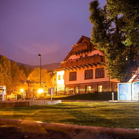 Przystanek Bavaria - Sauny, Parking Oraz Wstep Do Parku Bajek W Cenie! Karpacz Exterior photo